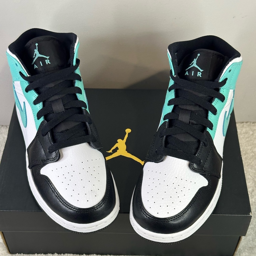 Jordan 1 Mid - Picture 9 of 11